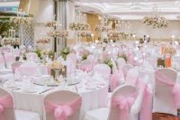 May áo ghế tiệc cưới với chi phí giá rẻ