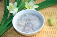 Hướng dẫn nấu chè khoai sọ nước cốt dừa