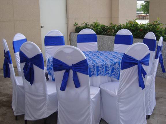 Áo phủ ghế nhà hàng