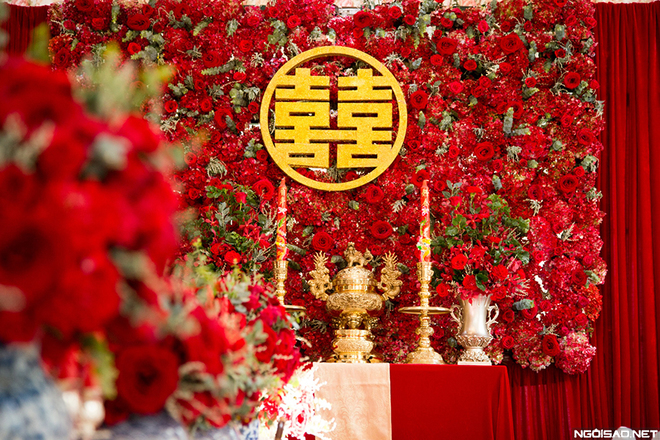 May áo phủ ghế nhà hàng giá rẻ