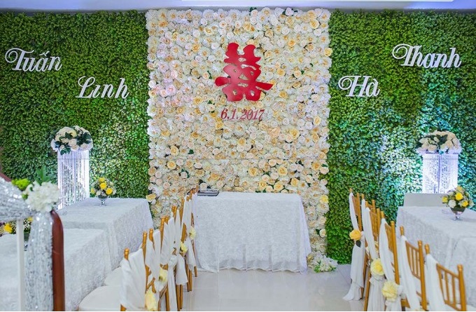 Địa chỉ may gia công váy ghế nhà hàng giá rẻ