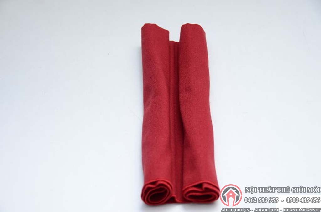gấp khăn ăn áo phủ ghế đẹp