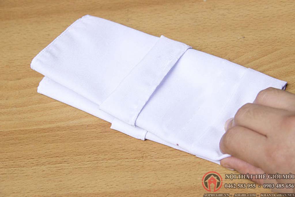 hướng dẫn gấp khăn ăn - váy ghế